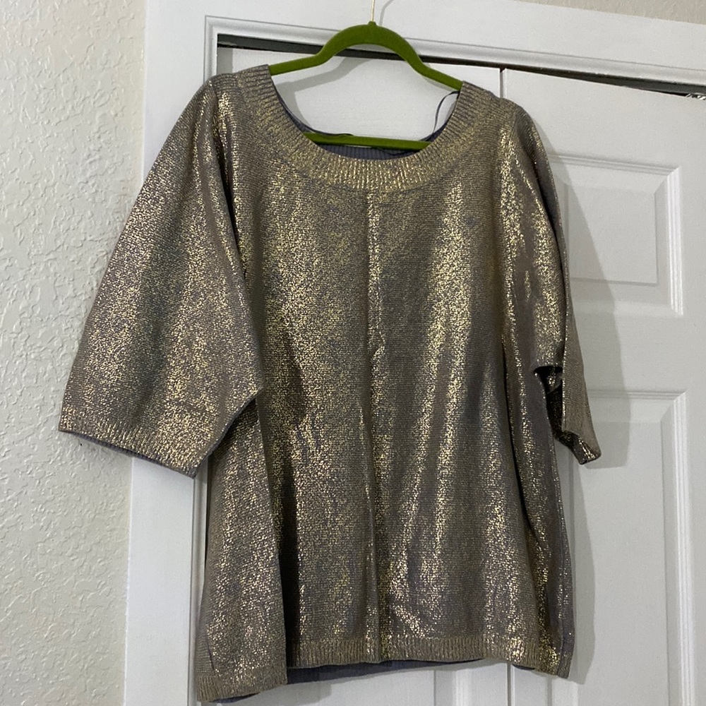 Gray gold elbow sleeves
